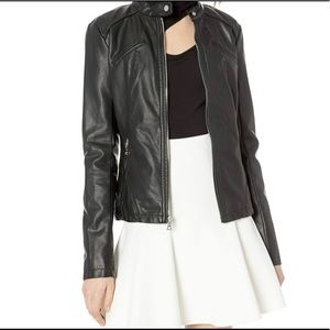 🔥GUESS LEATHER JACKET🔥